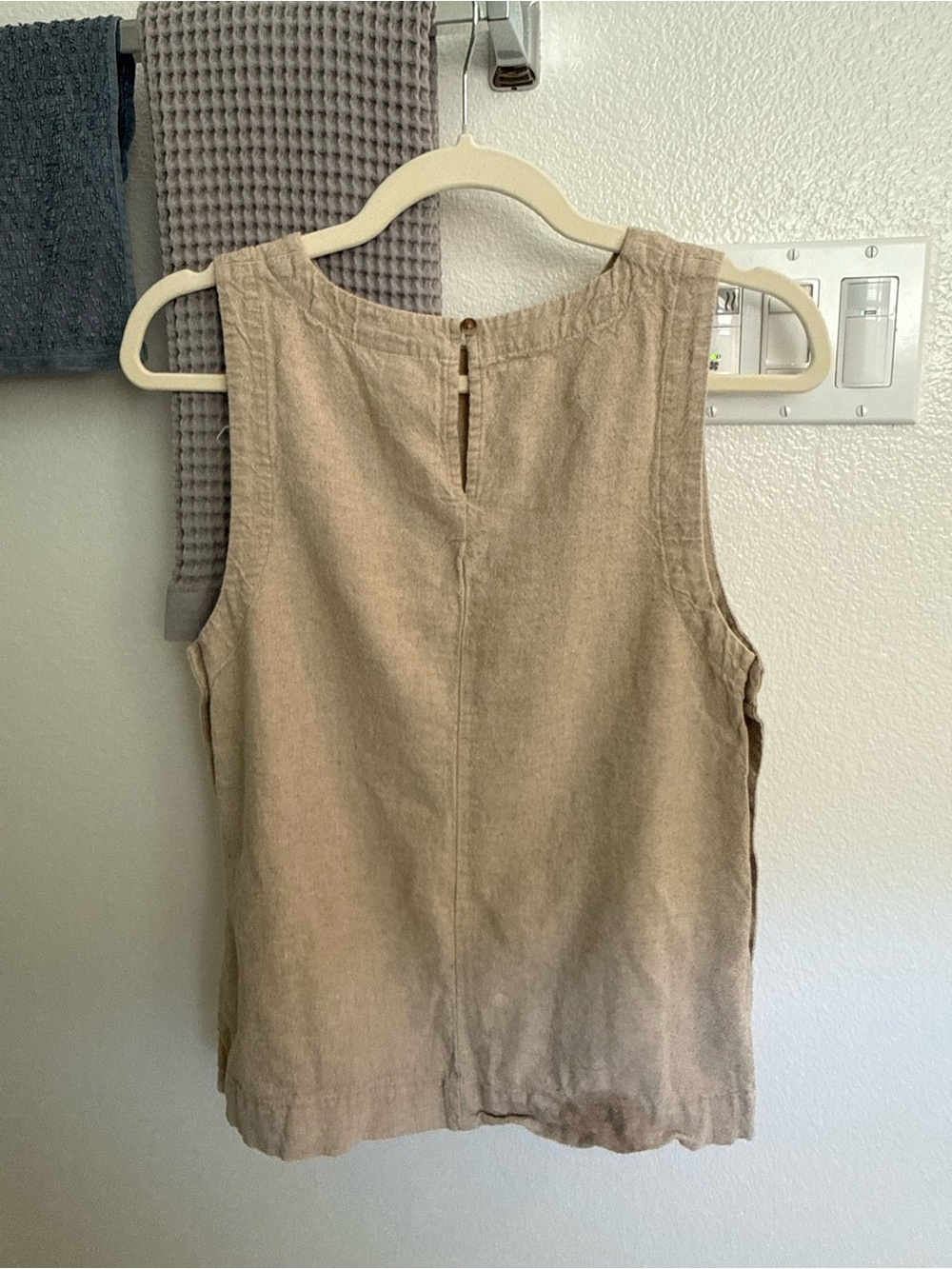 Target Universal Thread Linen blend tank - Picture 3 of 4